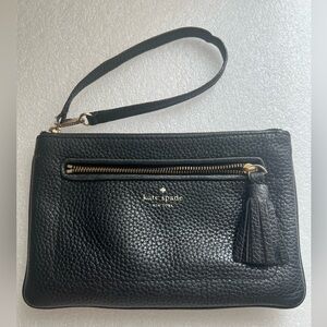 Kate Spade pebbled leather wristlet